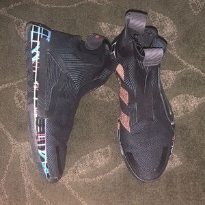 Aidas basketball shoes